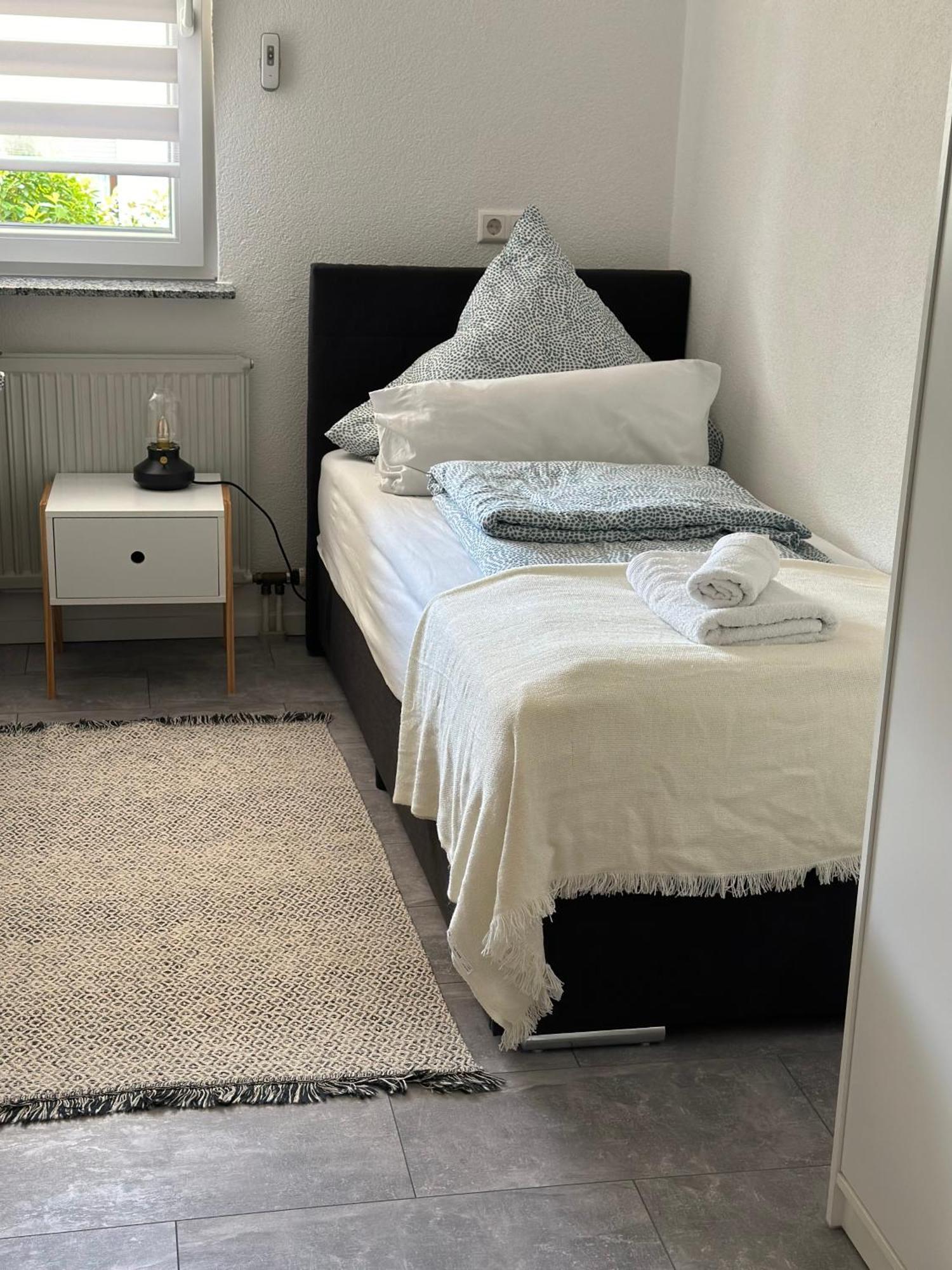 Weinstadt Monteurwohnnung Ferienwohnung المظهر الخارجي الصورة