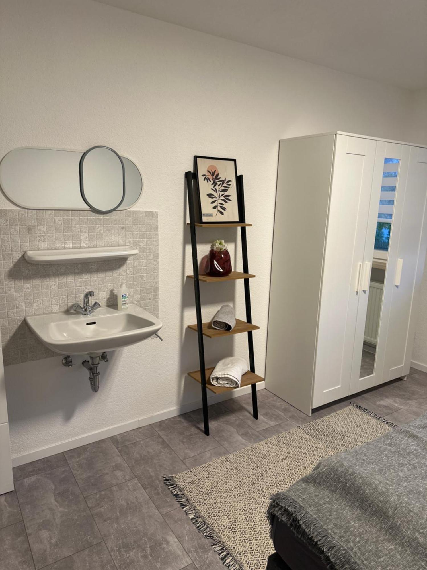 Weinstadt Monteurwohnnung Ferienwohnung المظهر الخارجي الصورة